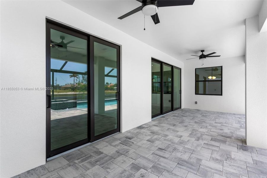 Large Slider Doors to Lanai Hurricane Proof of Course! Large Slider Doors to Lanai Hurricane Proof of Course!