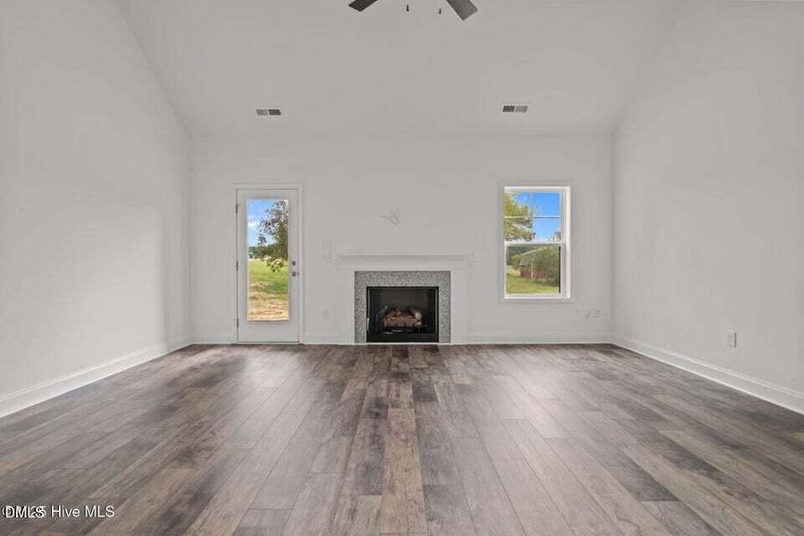 20250919205821309301000000-o 20250919205821309301000000-o