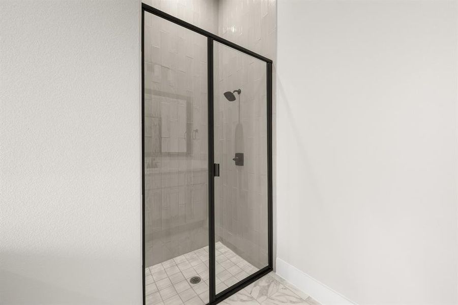 7104 Seagrove- Primary SUite-5 7104 Seagrove- Primary SUite-5