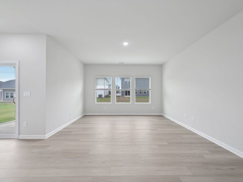 Spacious, unfurnished interior of a new home in Oak Manor - Signature Series, Garner (Image 9).
