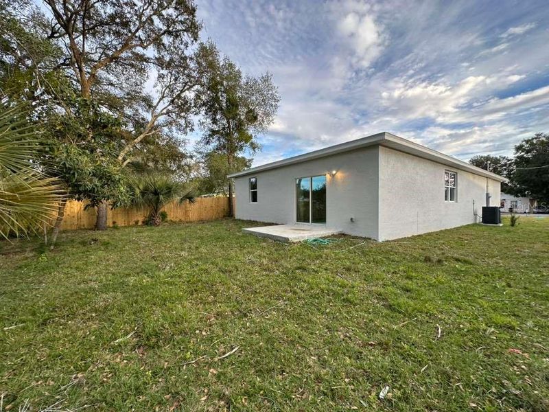 Exterior details and patio area of a home in , Apopka (Image 21).