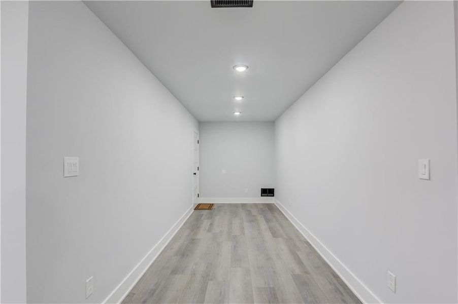 Spacious, unfurnished interior of a new home in , Atlanta (Image 81). Spacious, unfurnished interior of a new home in , Atlanta (Image 81).