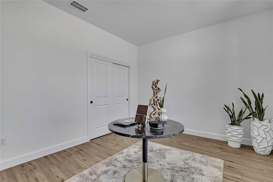 Furnished interior view inside a new home in , Spring Hill (Image 16).