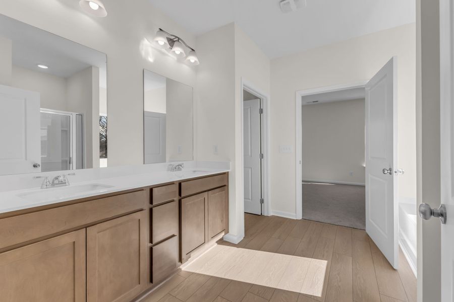 Furnished interior view inside a new home in Hampshire Hills, Columbia (Image 9).