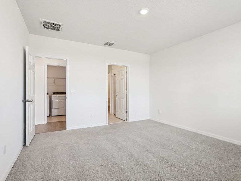 Spacious, unfurnished interior of a new home in Crosswinds - Classic Series, Haines City (Image 12).