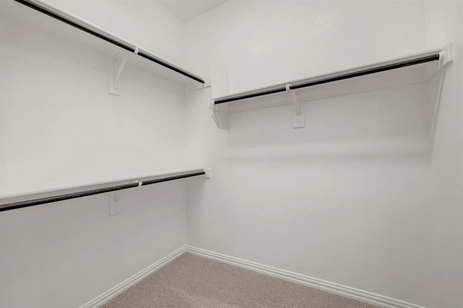 Spacious, unfurnished interior of a new home in Lily Creek at Sutton Fields, Aubrey (Image 27).