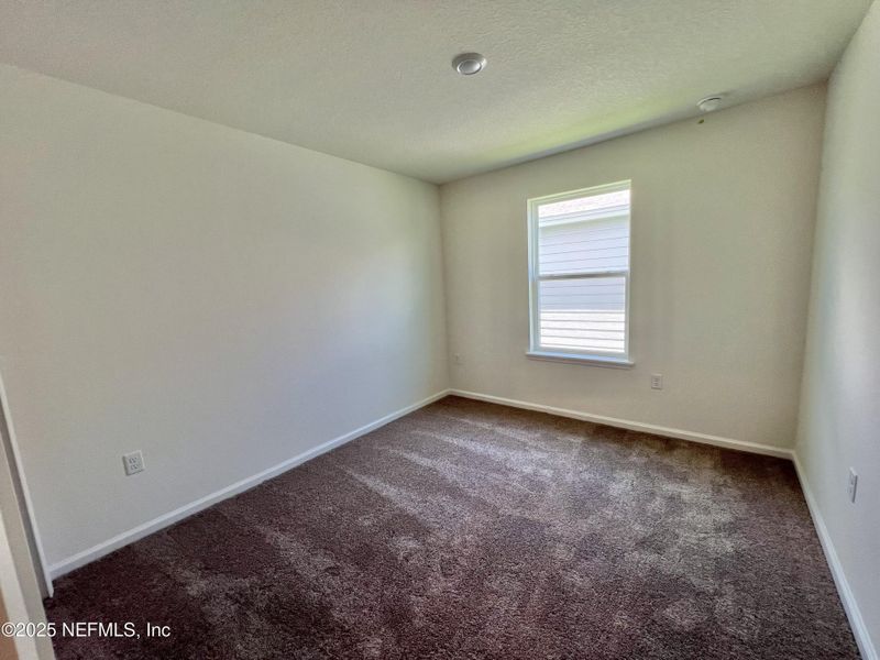 Spacious, unfurnished interior of a new home in Copper Ridge, Jacksonville (Image 5).