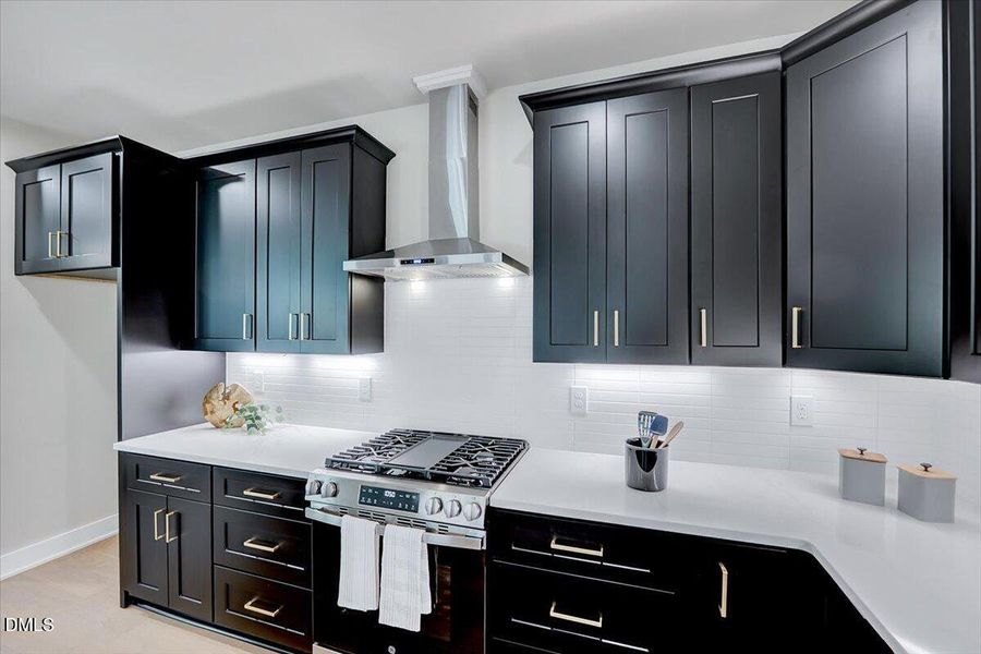 16-730 Hopkins St-16