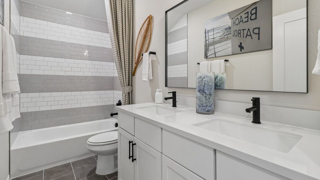 Representative furnished interior of a home built from the Rosewood by DRB Homes in Newhaven, Manor (Image 8). Representative furnished interior of a home built from the Rosewood by DRB Homes in Newhaven, Manor (Image 8).
