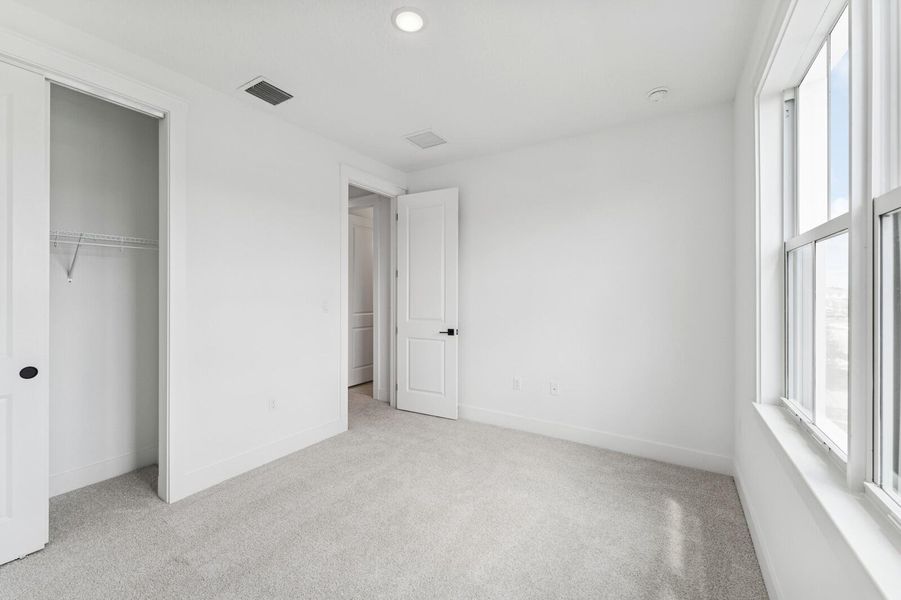 Spacious, unfurnished interior of a new home in , Stuart (Image 54).