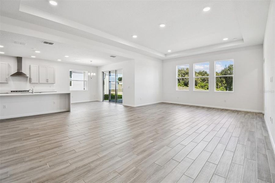 Spacious, unfurnished interior of a new home in Emerson Pointe, Apopka (Image 48).