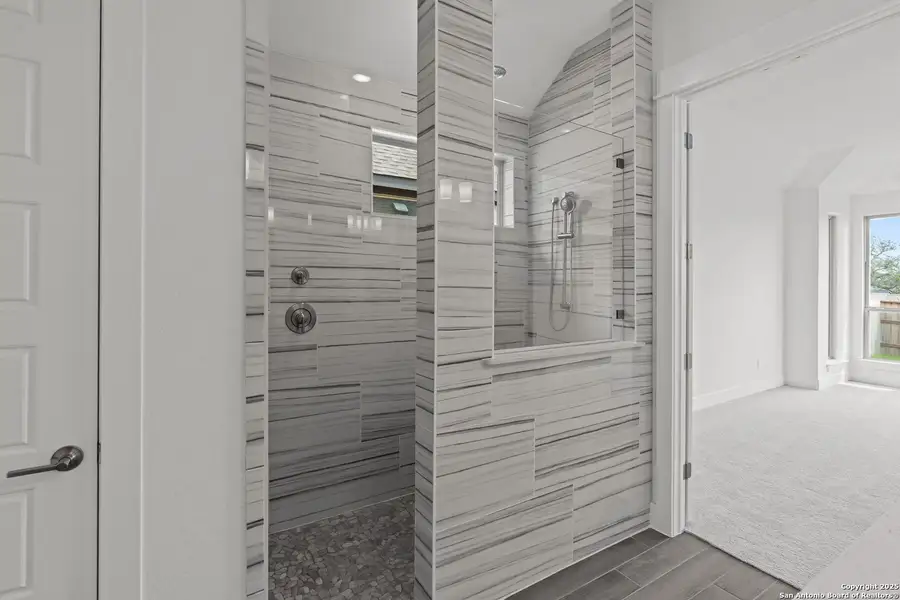 Furnished interior view inside a new home in Corley Farms, Boerne (Image 2).