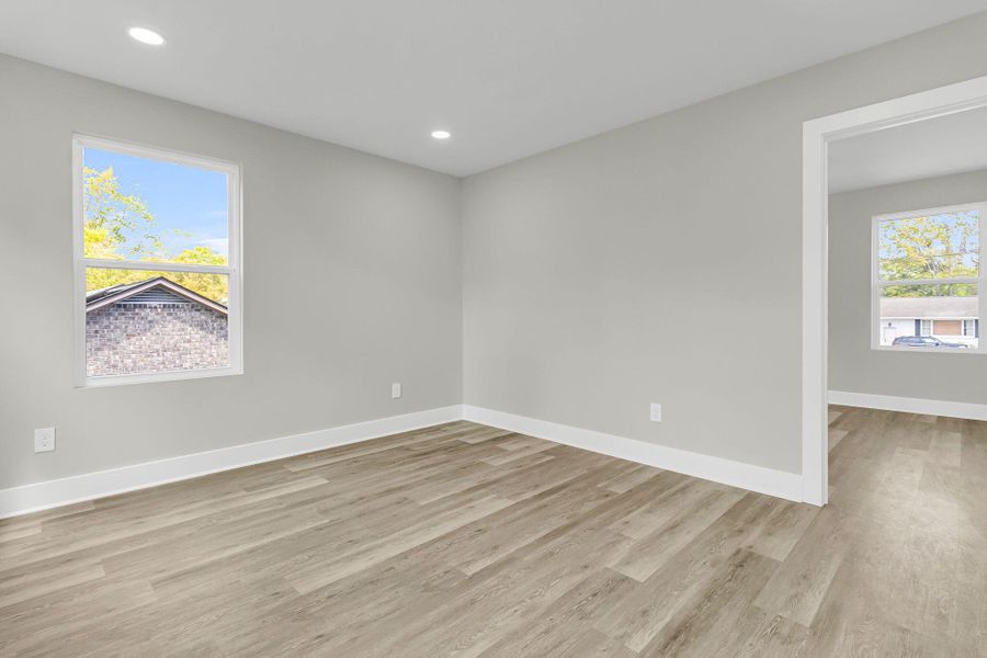 Spacious, unfurnished interior of a new home in , Hanahan (Image 20).