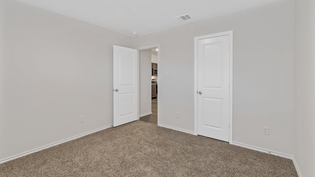 Spacious, unfurnished interior of a new home in Valor Farms, Royse City (Image 20). Spacious, unfurnished interior of a new home in Valor Farms, Royse City (Image 20).