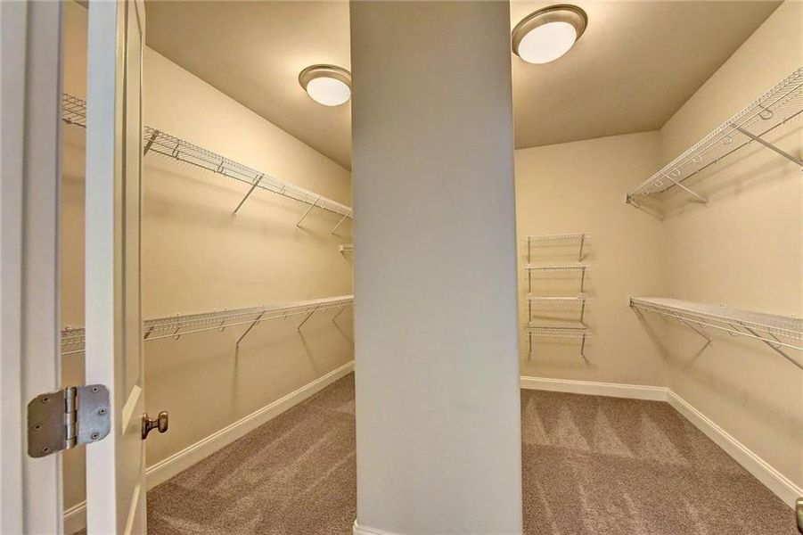 Spacious, unfurnished interior of a new home in Bellmoore Park, Duluth (Image 66).