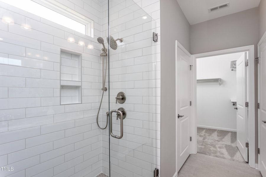 Contour019 Contour019