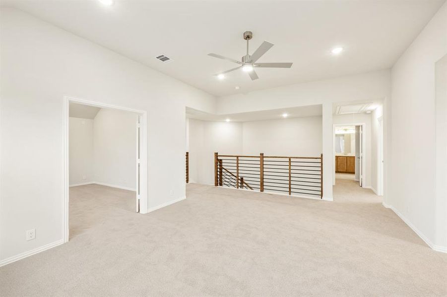 Spacious, unfurnished interior of a new home in Addison Hills, Cedar Hill (Image 28).