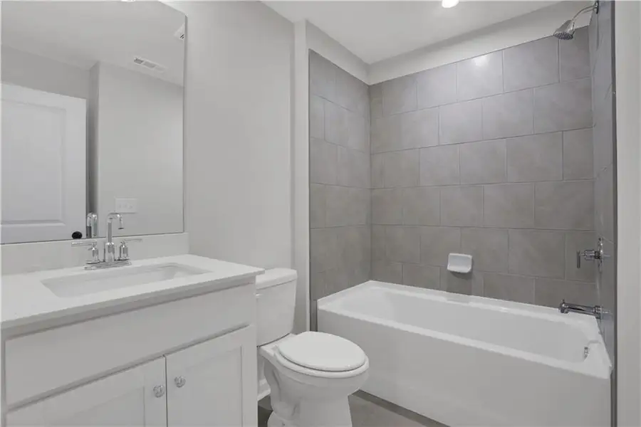 Furnished interior view inside a new home in Towne Village at Suwanee Dam, Sugar Hill (Image 8). Furnished interior view inside a new home in Towne Village at Suwanee Dam, Sugar Hill (Image 8).