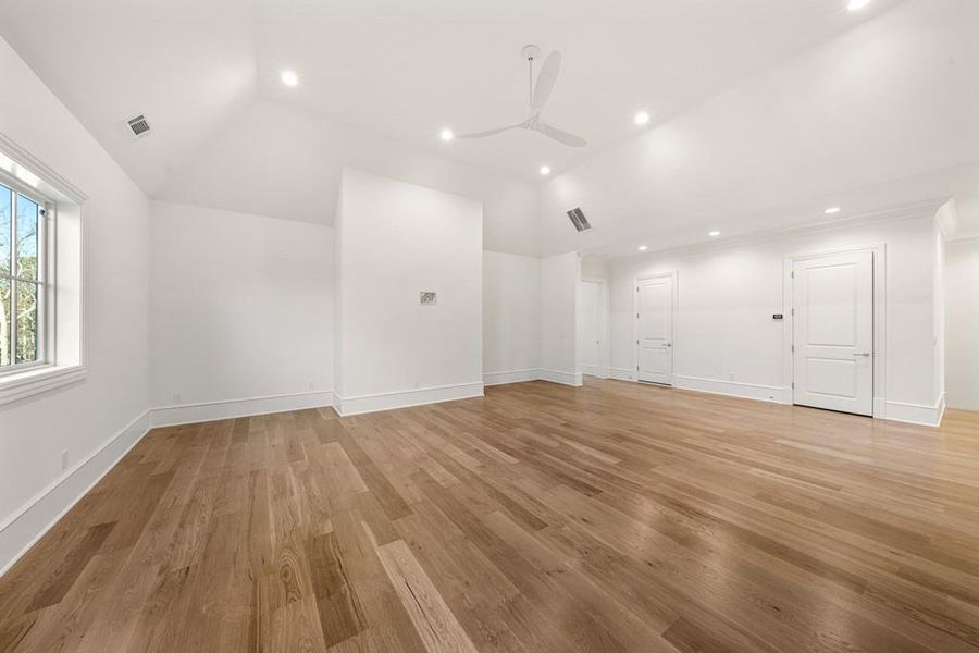 Spacious, unfurnished interior of a new home in , Milton (Image 95).
