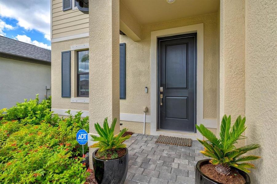 Exterior details and patio area of a home in , Port Charlotte (Image 24).