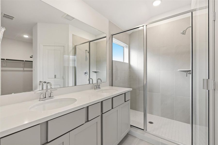 Furnished interior view inside a new home in Beamer Villas, Friendswood (Image 8).