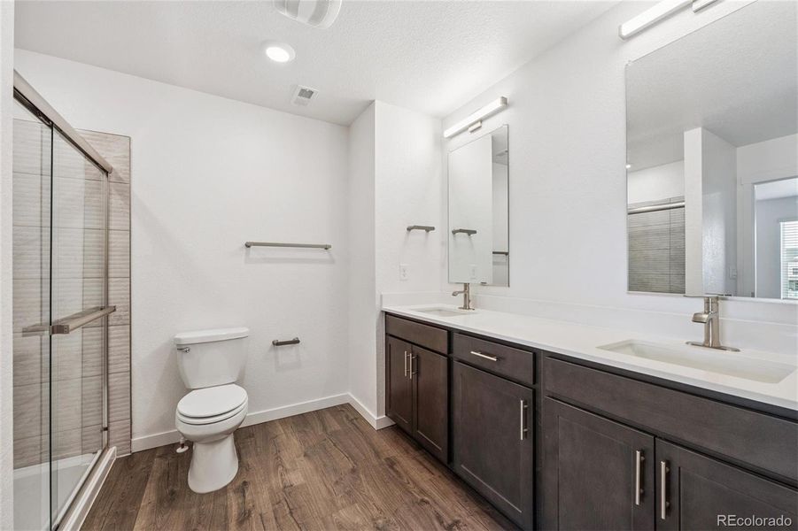 Furnished interior view inside a new home in Horizon Uptown, Aurora (Image 10).