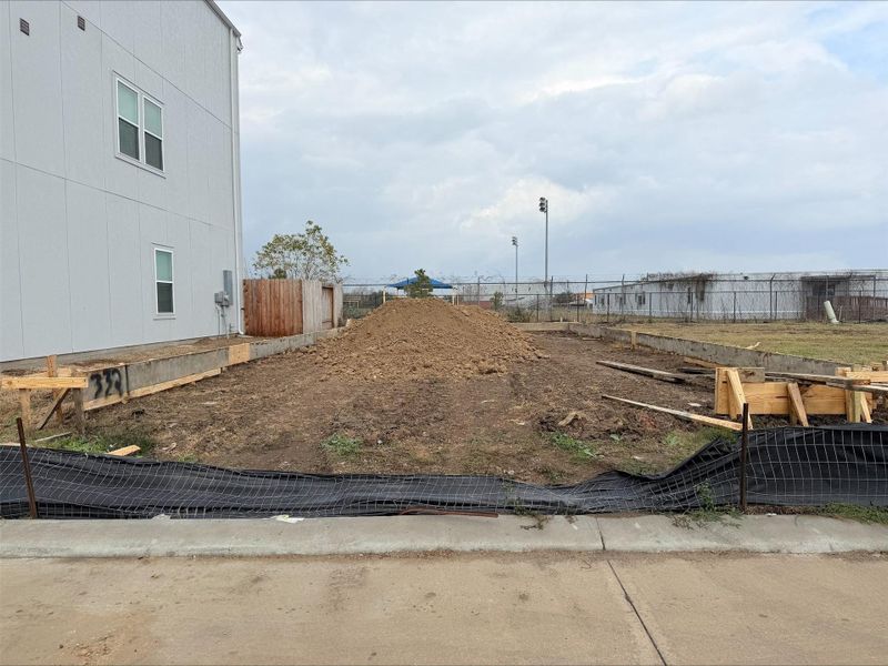 Site preparation for new homesites in Cloverdale, Houston (Image 4).