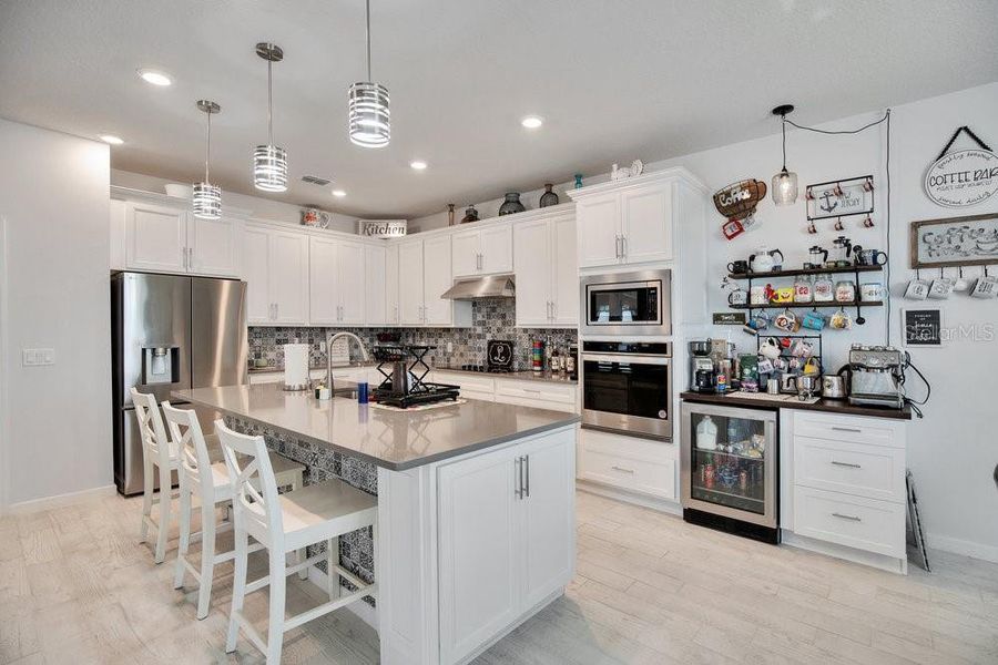 Furnished interior view inside a new home in , Orlando (Image 21).