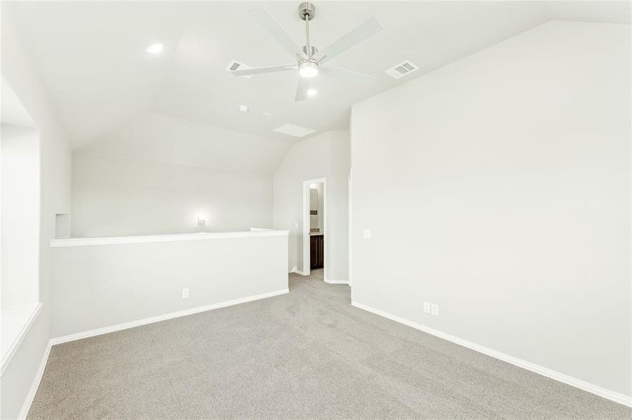 Spacious, unfurnished interior of a new home in Hampton Park, Glenn Heights (Image 26).