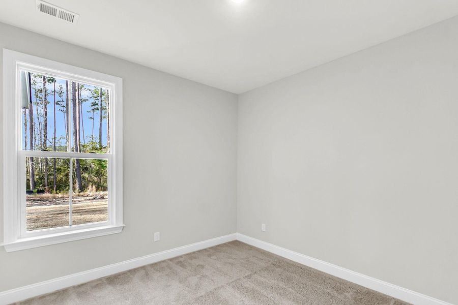 Spacious, unfurnished interior of a new home in Kings River Preserve, Hollywood (Image 32).