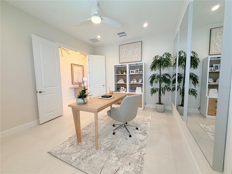 Furnished interior view inside a new home in Valencia Ridge, Wesley Chapel (Image 8).