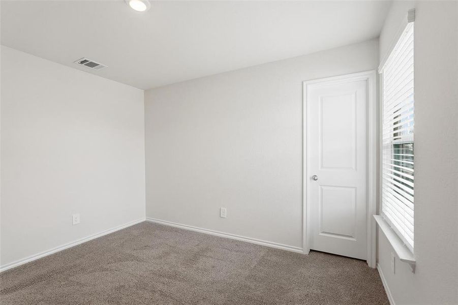 Spacious, unfurnished interior of a new home in , Princeton (Image 17).