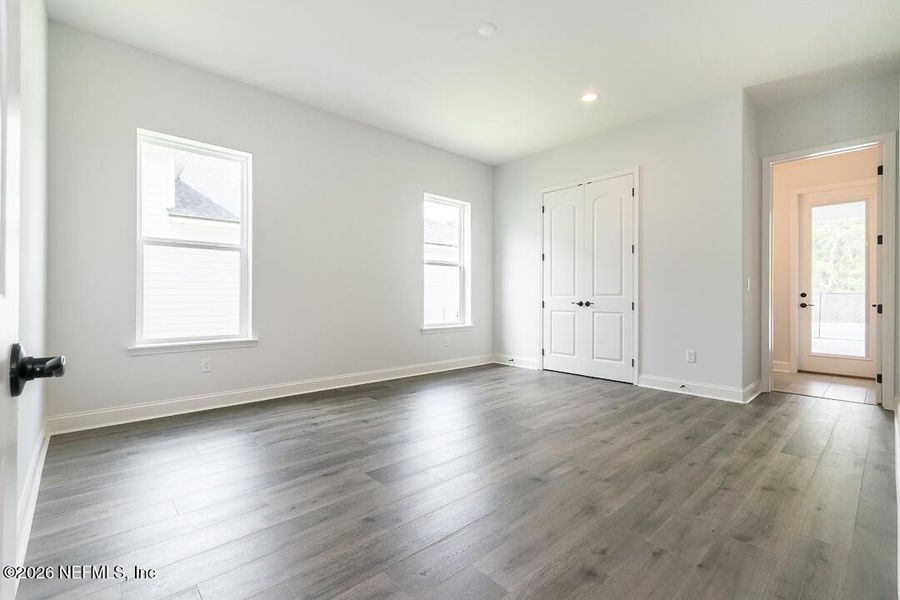 Spacious, unfurnished interior of a new home in , St. Augustine (Image 29).