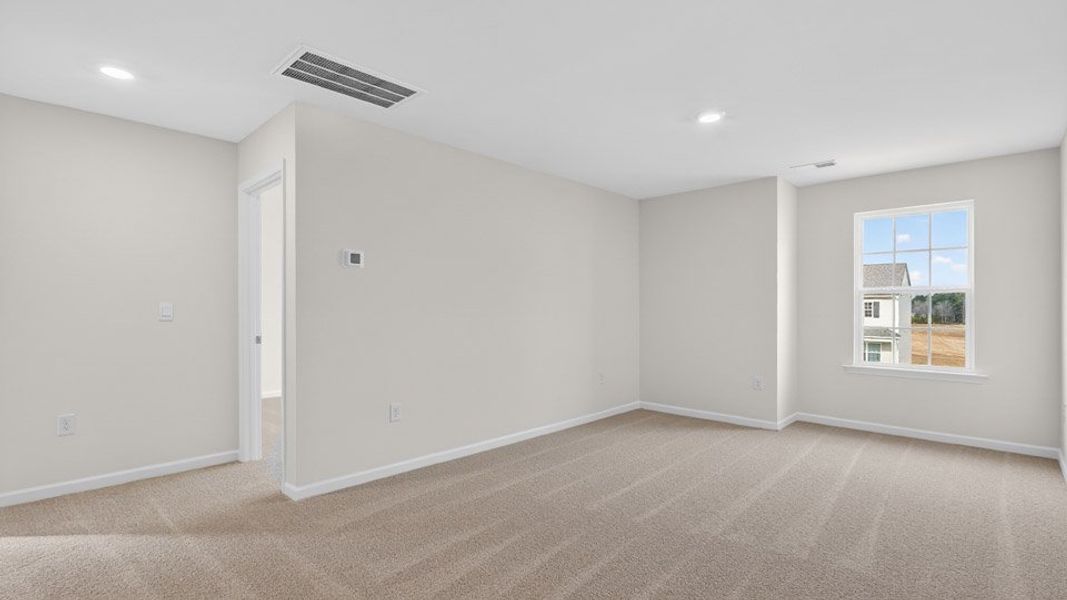 Spacious, unfurnished interior of a new home in Olive Branch, Wilson's Mills (Image 28).