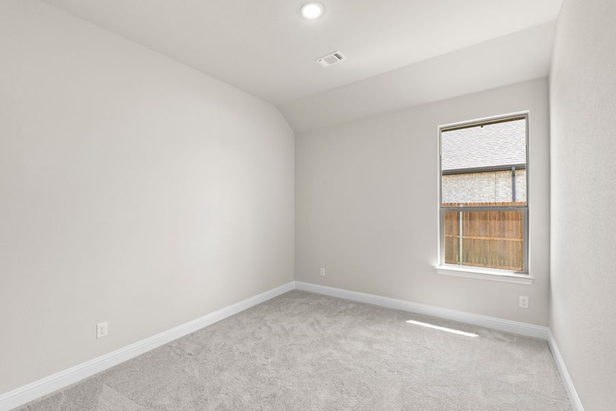 Spacious, unfurnished interior of a new home in Lovers Landing, Forney (Image 25).