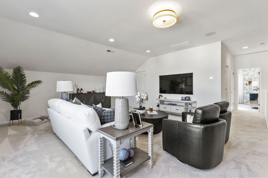 Representative furnished interior of a home built from the Pembrooke by Taylor Morrison in River Falls, Tega Cay (Image 19).