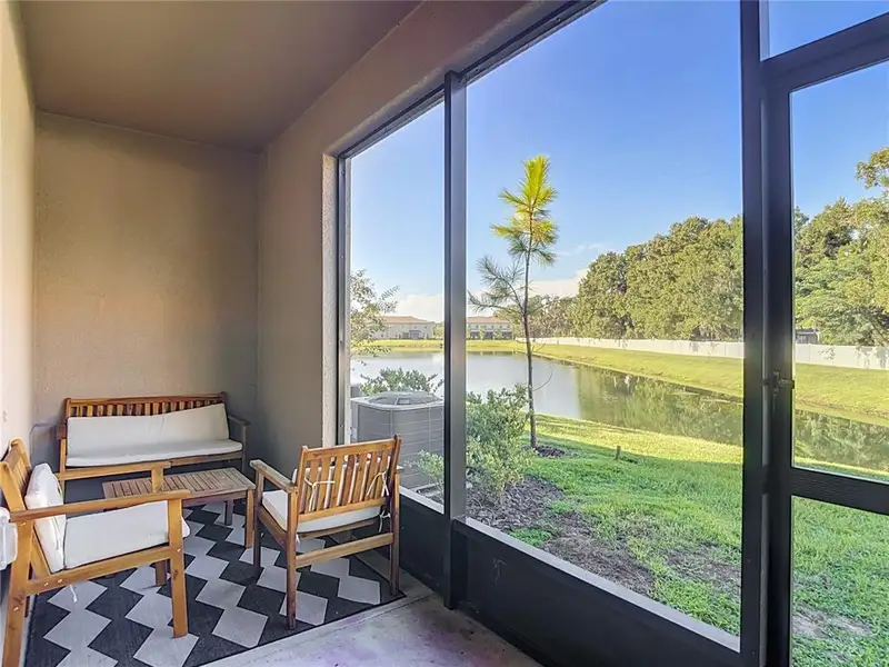 Exterior details and patio area of a home in , Land O' Lakes (Image 4).