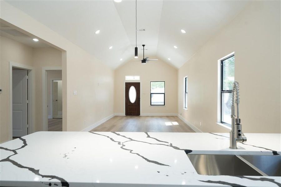 Image 28 of a home in .