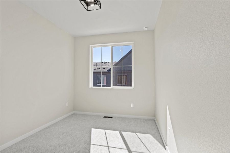 Spacious, unfurnished interior of a new home in Arras Park, Thornton (Image 17).