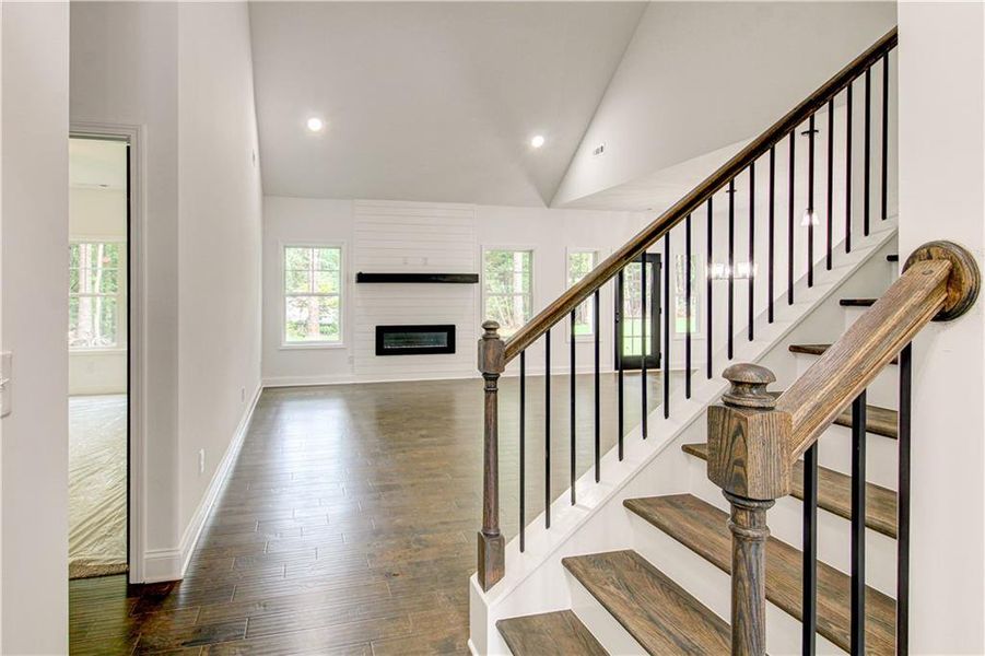 Spacious, unfurnished interior of a new home in , Villa Rica (Image 66).