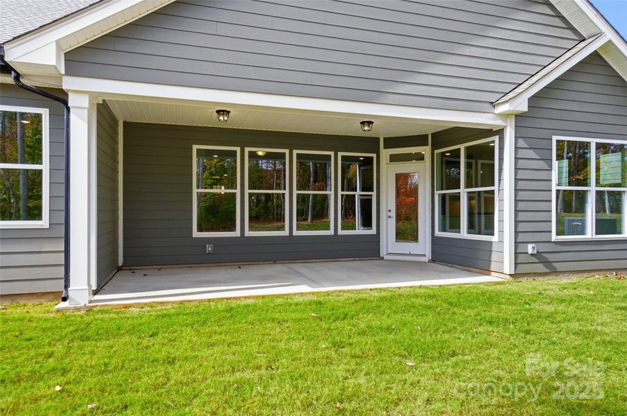 Exterior details and patio area of a home in Rone Creek, Waxhaw (Image 2). Exterior details and patio area of a home in Rone Creek, Waxhaw (Image 2).