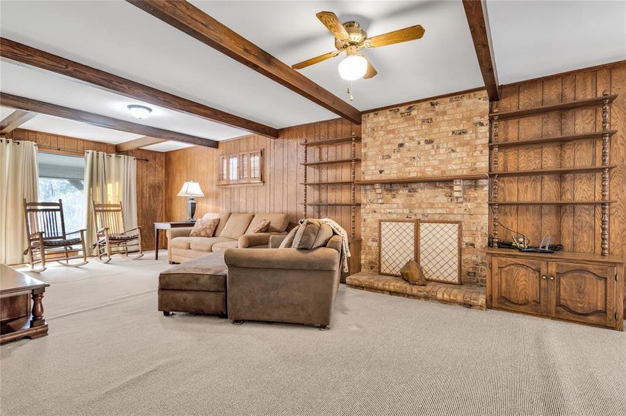 Furnished interior view inside a new home in , Mineola (Image 5).