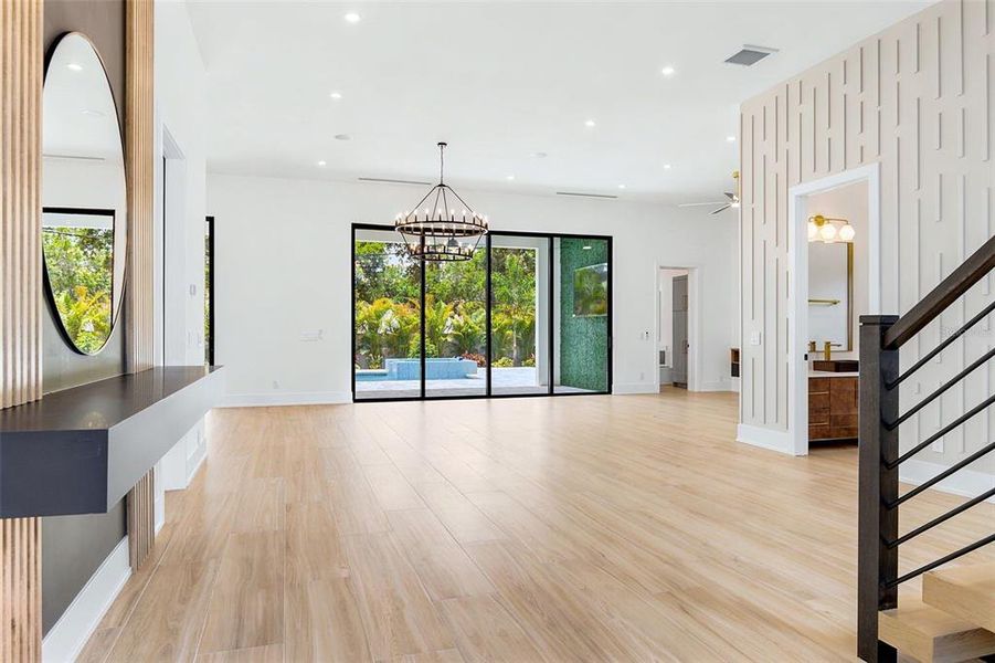 Spacious, unfurnished interior of a new home in , Sarasota (Image 37).