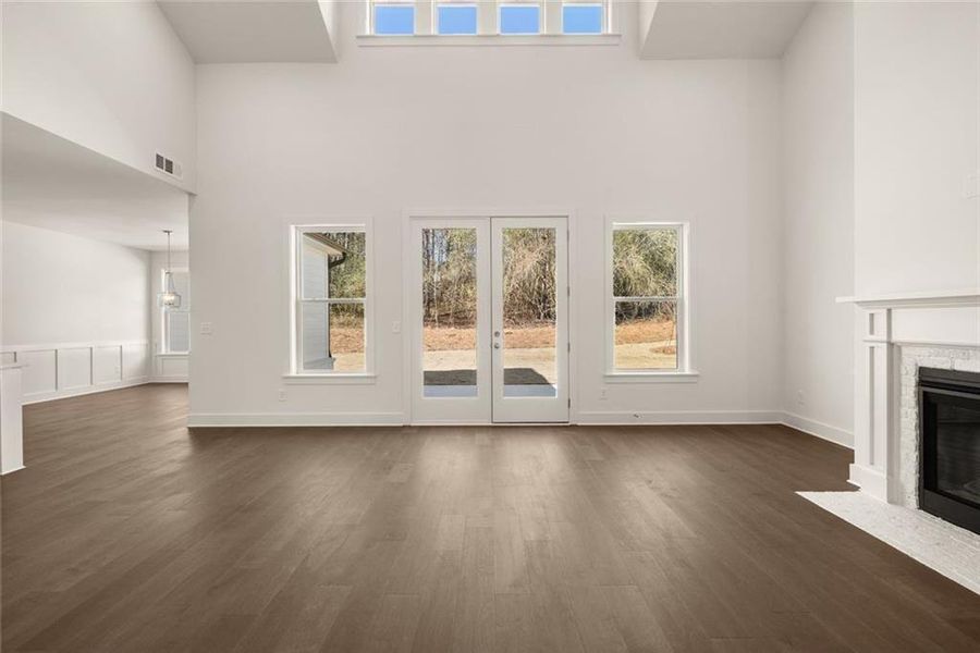Spacious, unfurnished interior of a new home in , Gainesville (Image 55).