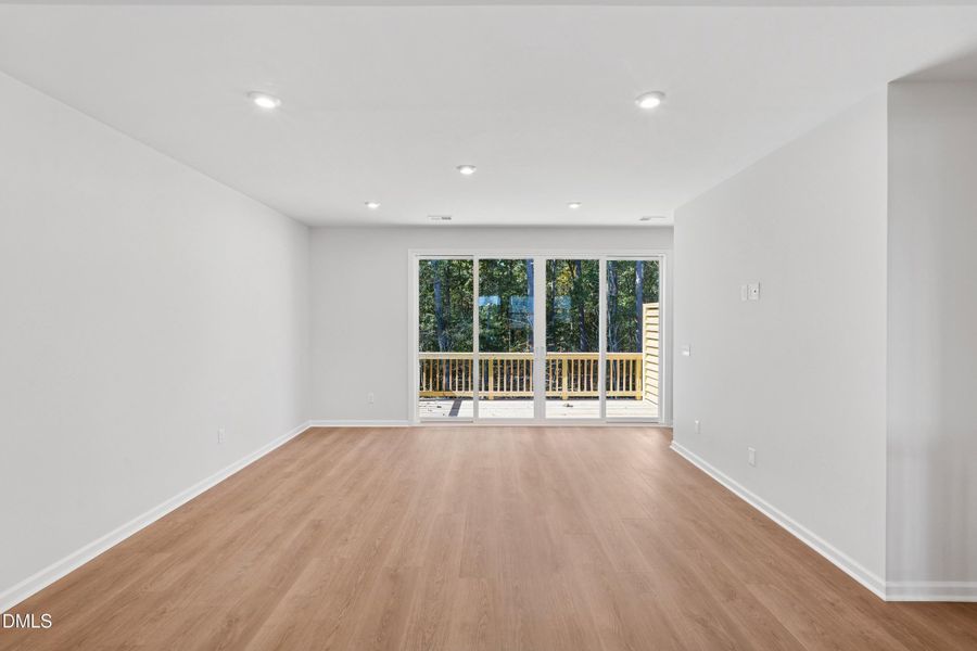 Twinleaf Townes 75_Living Room 1_10.23.2