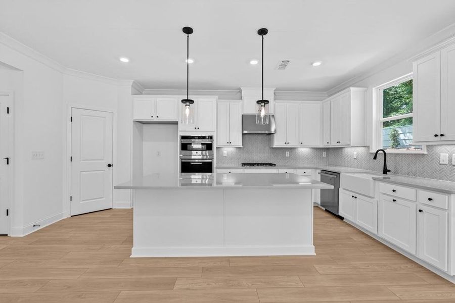 Furnished interior view inside a new home in Nichols Farm, Dacula (Image 8).