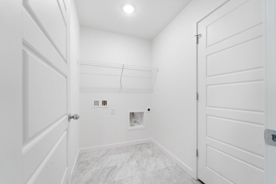 Spacious, unfurnished interior of a new home in Conestoga, Ault (Image 21).
