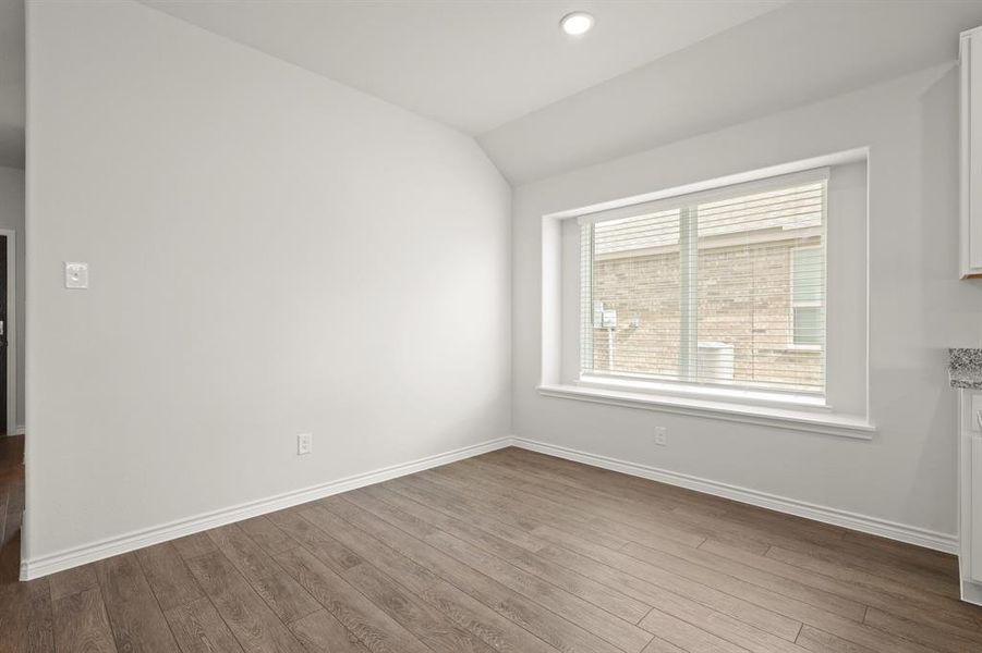 Spacious, unfurnished interior of a new home in Burgess Meadows, Cleburne (Image 15).
