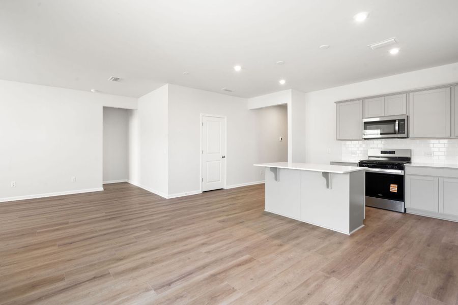 Spacious, unfurnished interior of a new home in Heartwood, Richmond Hill (Image 11). Spacious, unfurnished interior of a new home in Heartwood, Richmond Hill (Image 11).