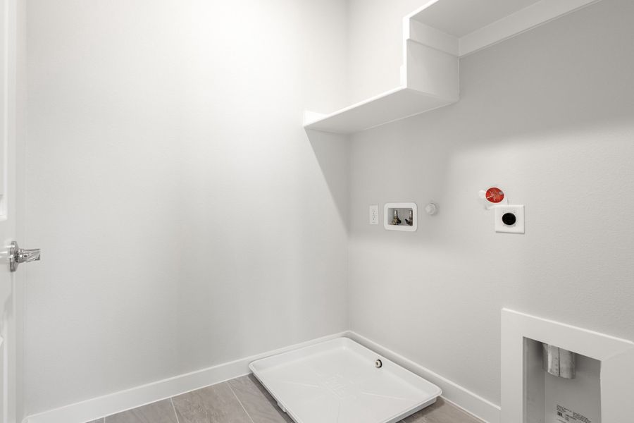 Spacious, unfurnished interior of a new home in The Tribute, The Colony (Image 35). Spacious, unfurnished interior of a new home in The Tribute, The Colony (Image 35).